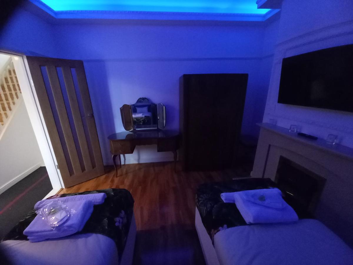 Luxury Holiday Home, Near Beach Southend-on-Sea Exterior foto